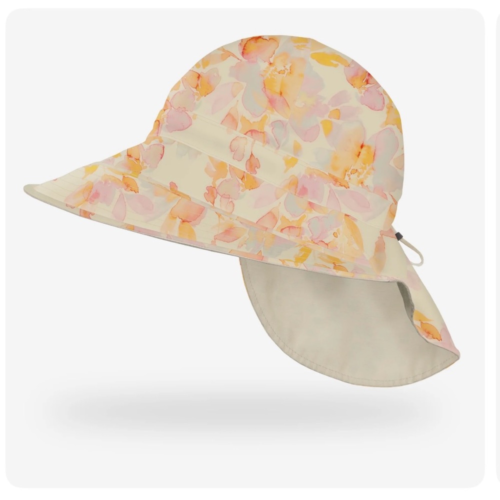 Sunday Afternoons brand new in box UPF 50+ reversible hat with cape